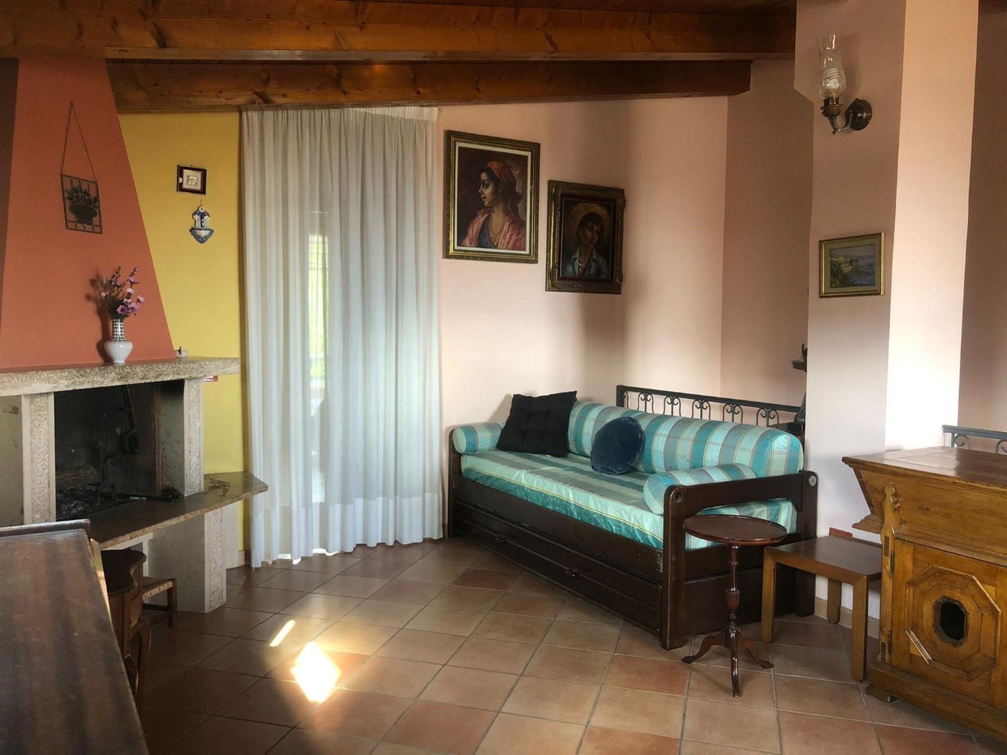 B&B La Rosa Салерно Экстерьер фото